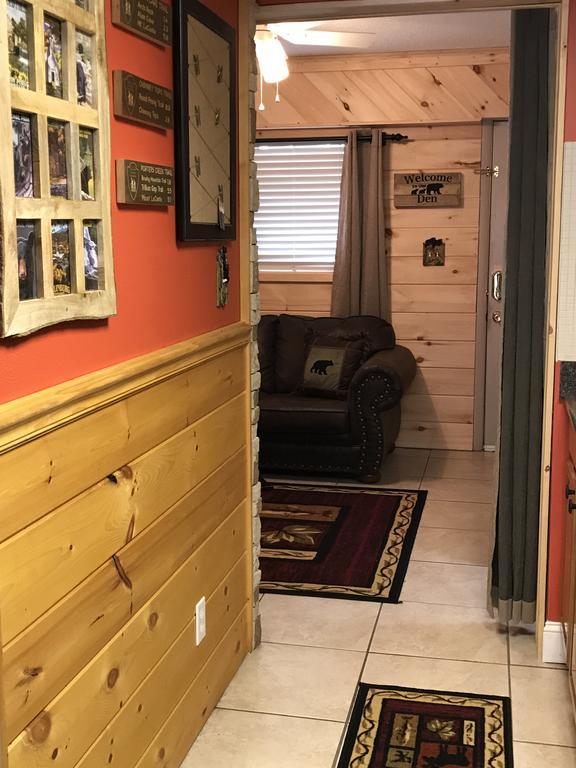 Downtown Gatlinburg Apartment Bagian luar foto