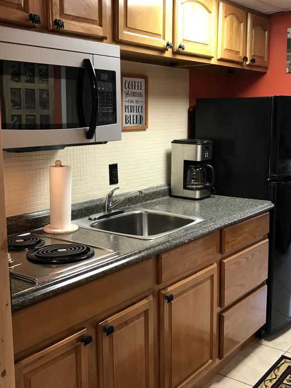 Downtown Gatlinburg Apartment Bagian luar foto